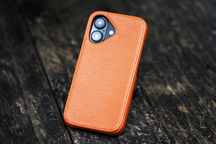 Apple iPhone 16 leather cover