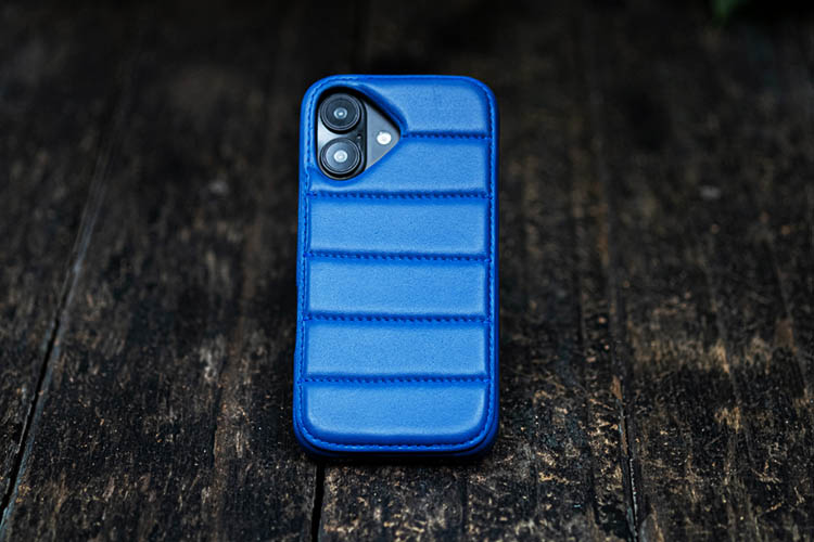 Apple iPhone 16 padded case