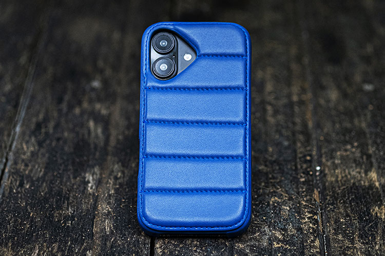 Apple iPhone 16 padded case